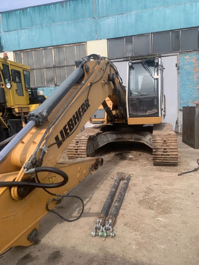 Гусеничный экскаватор Liebherr R 916 LC 2014